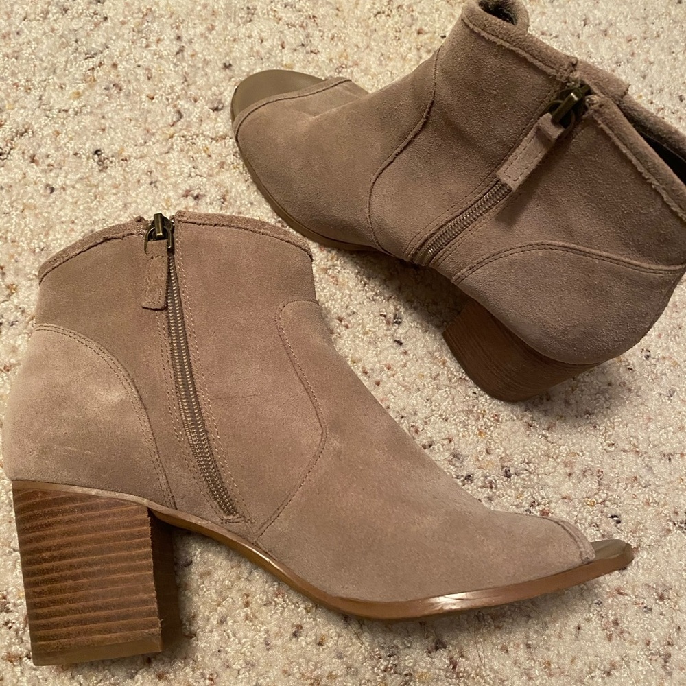Peep toe suede heels
